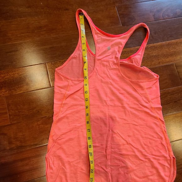 Lululemon tank top - Picture 5 of 6